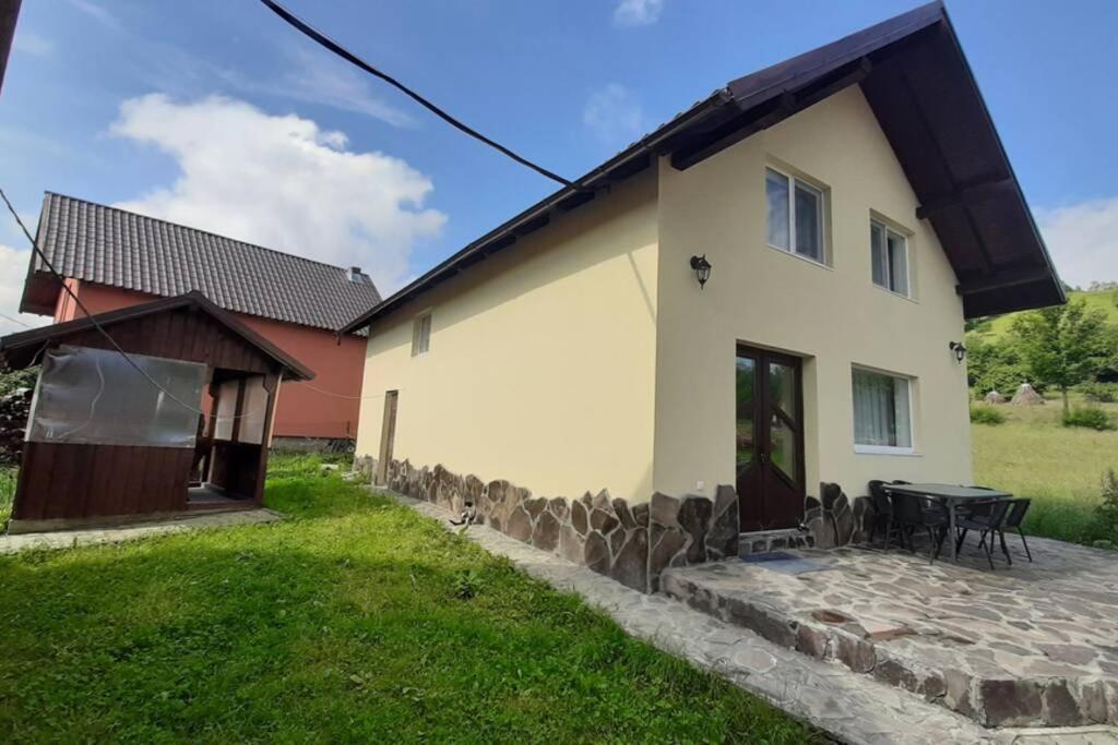 Casa In Curte La Zavate Villa Bran  Exteriör bild