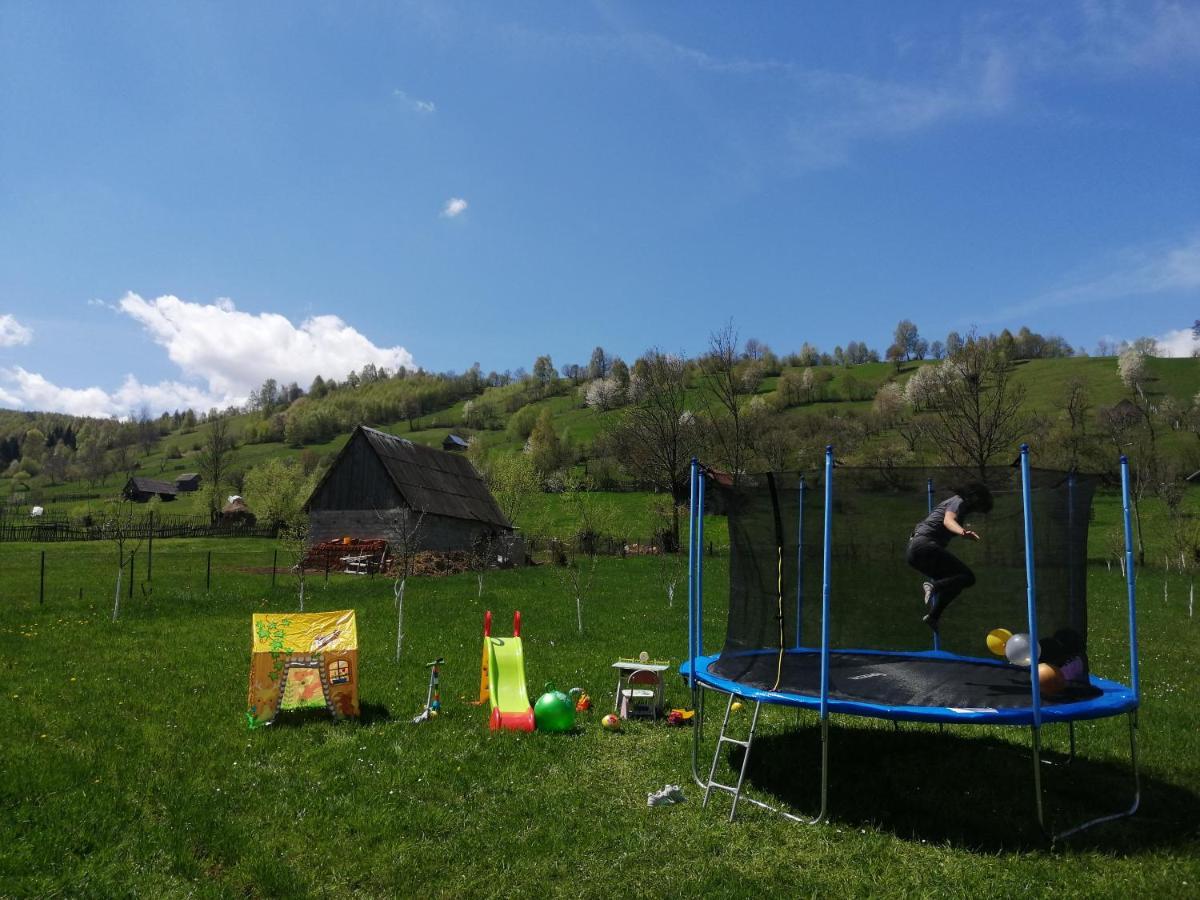 Casa In Curte La Zavate Villa Bran  Exteriör bild